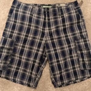 Men old navy shorts sz36